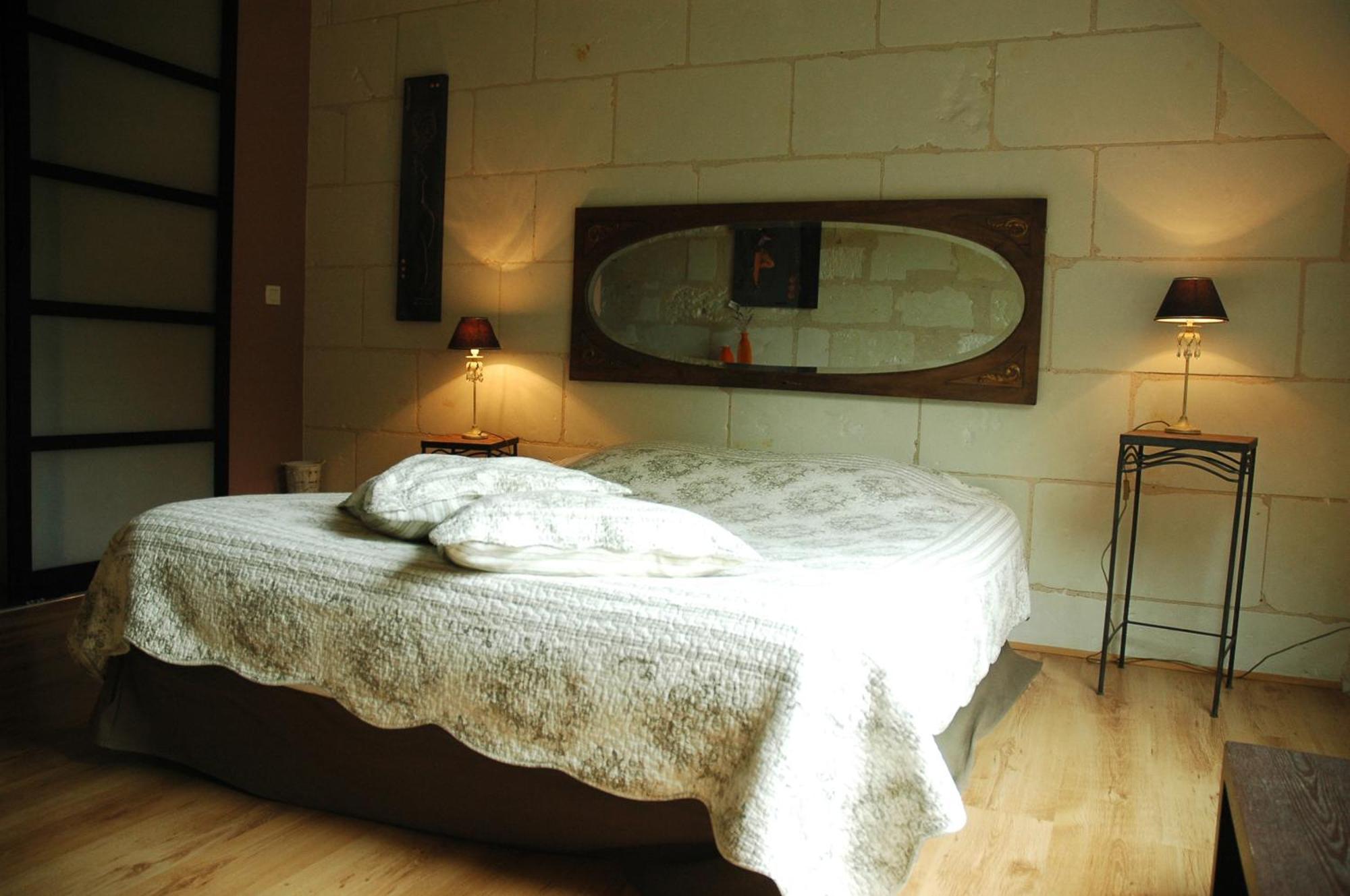 Les Pierres D'Aurele Chambres D'Hotes Saint-Georges-sur-Cher Rum bild