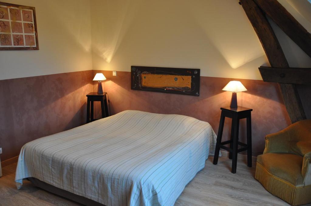 Les Pierres D'Aurele Chambres D'Hotes Saint-Georges-sur-Cher Rum bild