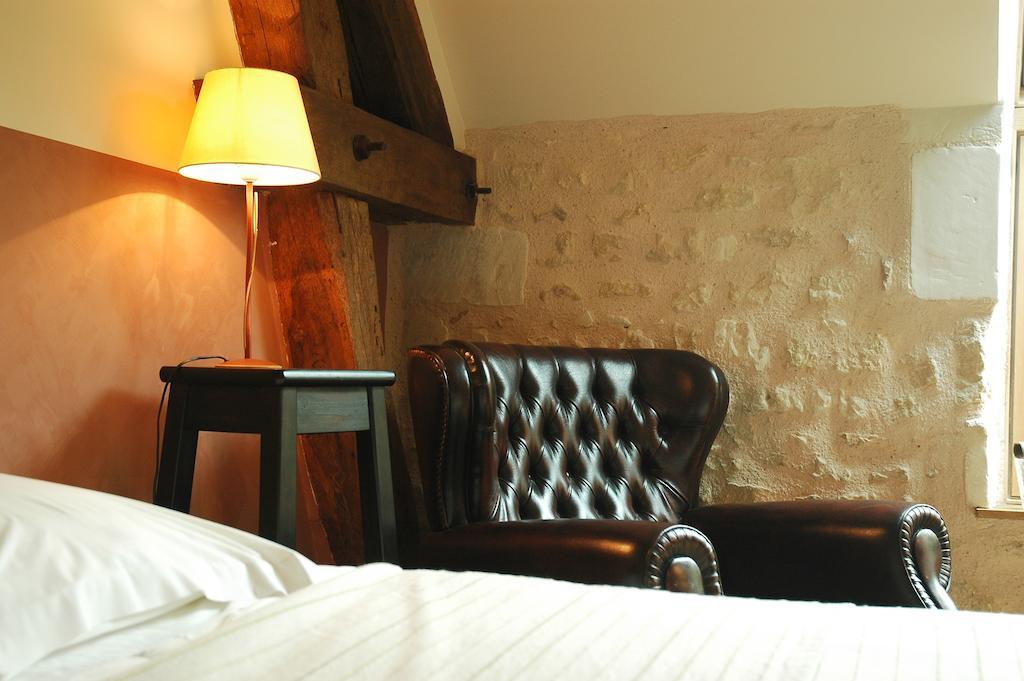 Les Pierres D'Aurele Chambres D'Hotes Saint-Georges-sur-Cher Rum bild