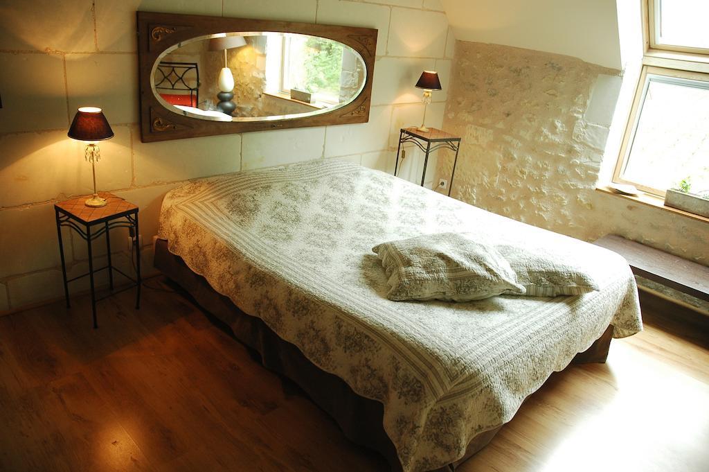 Les Pierres D'Aurele Chambres D'Hotes Saint-Georges-sur-Cher Rum bild